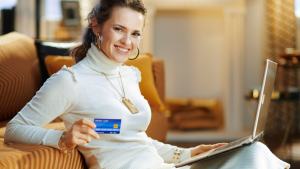 Shopping assistant IA ou moteur de recherche interne ?